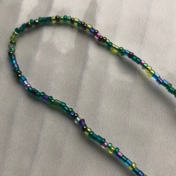 Tied Hand Beaded Green/Blue Necklace - Picture 4 of 4